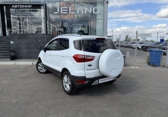 Подержанный автомобиль Ford EcoSport 2016 года (7 фото)
