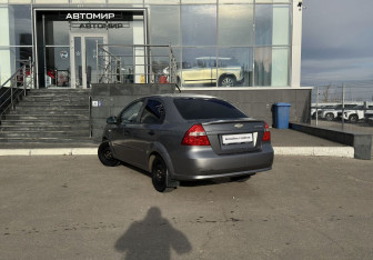 Подержанный автомобиль Chevrolet Aveo Sedan 2007 года (7 фото)