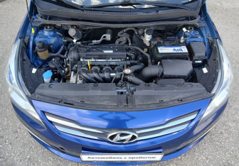 Подержанный автомобиль Hyundai Solaris Hatchback 2015 года (13 фото)