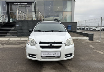 Подержанный автомобиль Chevrolet Aveo Sedan 2011 года (2 фото)