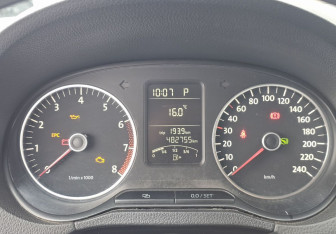 Подержанный автомобиль Volkswagen Polo Hatchback 2011 года (9 фото)
