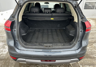 Подержанный автомобиль Geely Atlas 2021 года (15 фото)