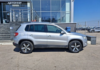 Подержанный автомобиль Volkswagen Tiguan 2010 года (4 фото)
