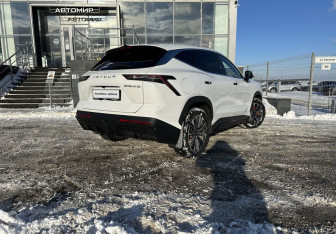 Подержанный автомобиль Jetour Dashing 2023 года (5 фото)