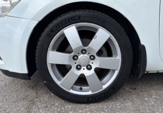 Подержанный автомобиль Kia Ceed Hatchback 2011 года (14 фото)