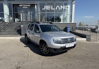 Подержанный автомобиль Renault Duster 2012 года (3 фото)