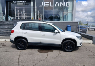 Подержанный автомобиль Volkswagen Tiguan 2012 года (4 фото)