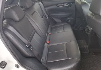 Подержанный автомобиль Nissan Qashqai 2014 года (12 фото)
