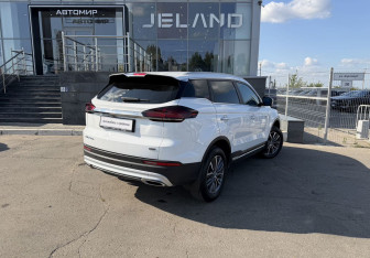 Подержанный автомобиль Geely Atlas Pro 2023 года (5 фото)