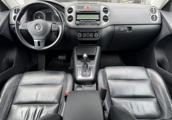 Подержанный автомобиль Volkswagen Tiguan 2011 года (10 фото)