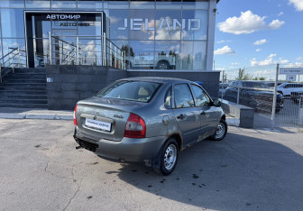 Подержанный автомобиль LADA (ВАЗ) Kalina Sedan 2011 года (5 фото)