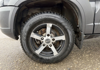 Подержанный автомобиль Chevrolet Niva 2013 года (14 фото)