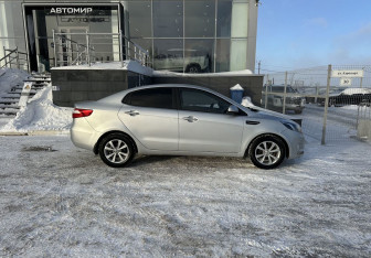 Подержанный автомобиль Kia Rio Sedan 2012 года (4 фото)