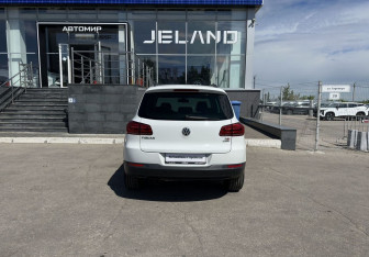 Подержанный автомобиль Volkswagen Tiguan 2016 года (6 фото)