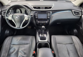 Подержанный автомобиль Nissan Qashqai 2014 года (10 фото)