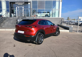 Подержанный автомобиль Mazda CX-30 2020 года (5 фото)