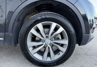 Подержанный автомобиль Geely Atlas 2019 года (14 фото)