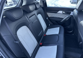 Подержанный автомобиль Haval H2 2016 года (12 фото)