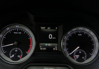 Подержанный автомобиль Skoda Octavia Liftback 2017 года (9 фото)