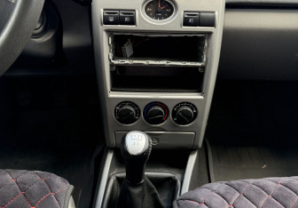 Подержанный автомобиль LADA (ВАЗ) Priora Hatchback 2010 года (11 фото)