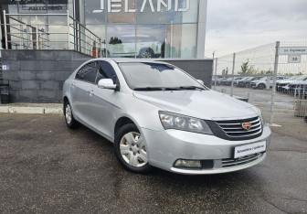Подержанный автомобиль Geely Emgrand EC7 Sedan 2014 года (3 фото)