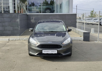 Подержанный автомобиль Ford Focus Hatchback 2018 года (2 фото)