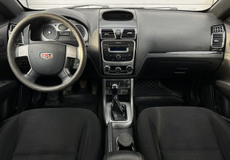 Подержанный автомобиль Geely Emgrand EC7 Sedan 2013 года (10 фото)