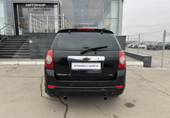 Подержанный автомобиль Chevrolet Captiva 2007 года (6 фото)