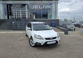 Подержанный автомобиль Ford Focus Hatchback 2010 года (3 фото)