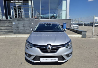 Подержанный автомобиль Renault Megane Hatchback 2018 года (2 фото)