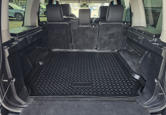 Подержанный автомобиль Land Rover Discovery 2012 года (13 фото)