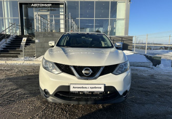Подержанный автомобиль Nissan Qashqai 2018 года (2 фото)