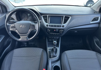 Подержанный автомобиль Hyundai Solaris Sedan 2019 года (10 фото)