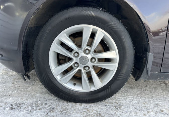 Подержанный автомобиль Opel Insignia Sedan 2012 года (15 фото)