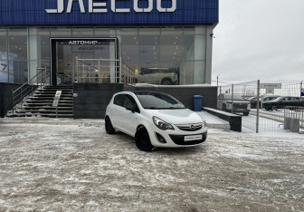 Подержанный автомобиль Opel Corsa 2013 года (3 фото)