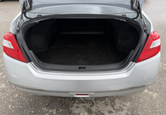 Подержанный автомобиль Nissan Teana 2009 года (15 фото)