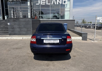 Подержанный автомобиль LADA (ВАЗ) Priora Sedan 2013 года (6 фото)
