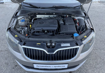 Подержанный автомобиль Skoda Octavia Liftback 2013 года (14 фото)