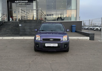 Подержанный автомобиль Ford Fusion 2007 года (2 фото)