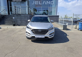Подержанный автомобиль Hyundai Tucson 2017 года (2 фото)