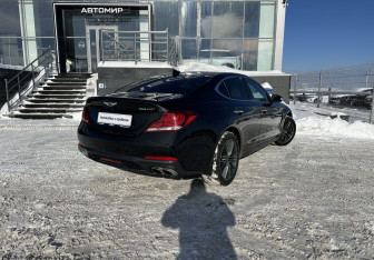 Подержанный автомобиль Genesis G70 2019 года (5 фото)