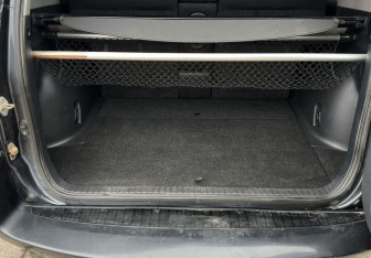 Подержанный автомобиль Toyota RAV4 2006 года (15 фото)