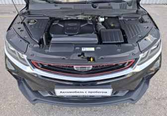 Подержанный автомобиль Geely Coolray 2021 года (14 фото)