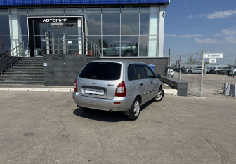 Подержанный автомобиль LADA (ВАЗ) Kalina Wagon 2012 года (5 фото)