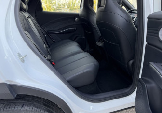 Подержанный автомобиль Omoda C7 2026 года (12 фото)