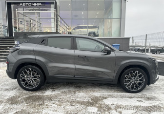 Подержанный автомобиль Changan UNI-T 2024 года (4 фото)