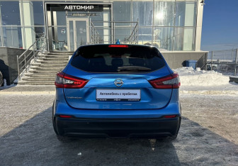 Подержанный автомобиль Nissan Qashqai 2019 года (6 фото)