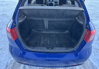 Подержанный автомобиль Chevrolet Lacetti Hatchback 2005 года (14 фото)
