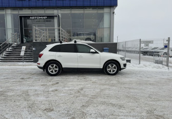 Подержанный автомобиль Audi Q5 2012 года (4 фото)