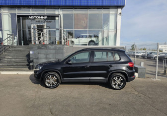 Подержанный автомобиль Volkswagen Tiguan 2012 года (8 фото)